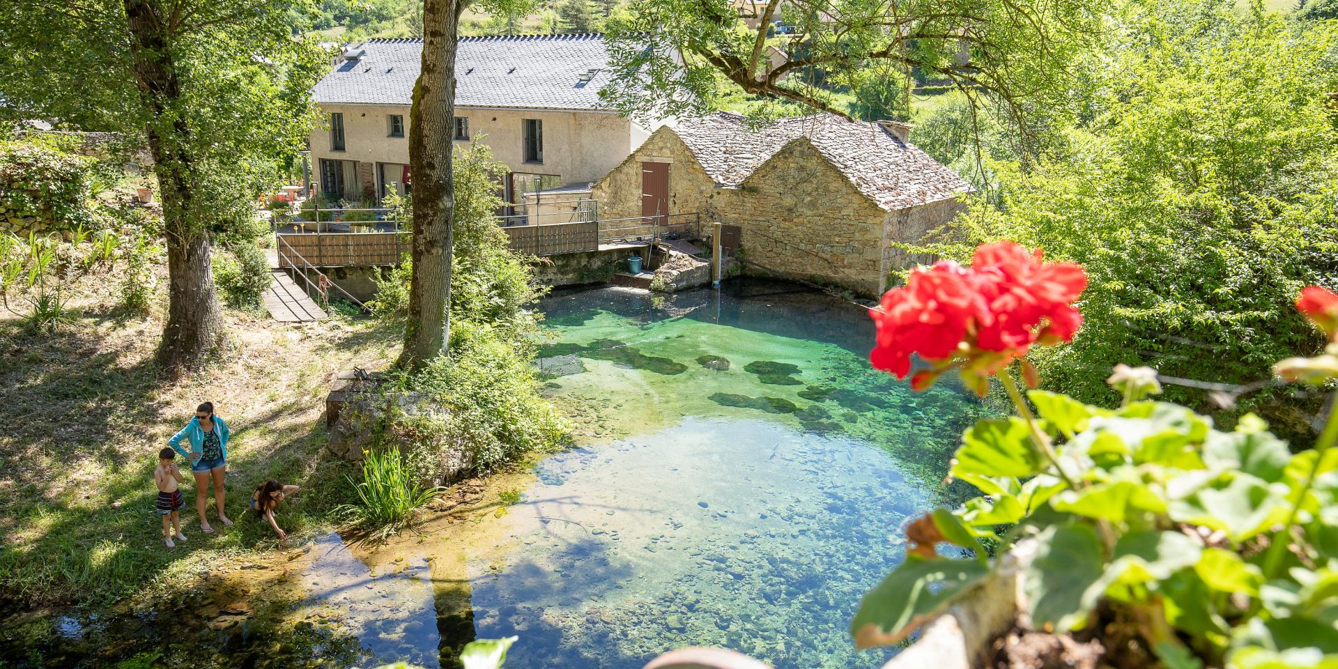 découvrez notre sélection de matériel professionnel dans le tarn, adaptée à tous vos besoins. que vous soyez artisan, commerçant ou professionnel, trouvez l'équipement idéal pour votre activité dans notre boutique en ligne.