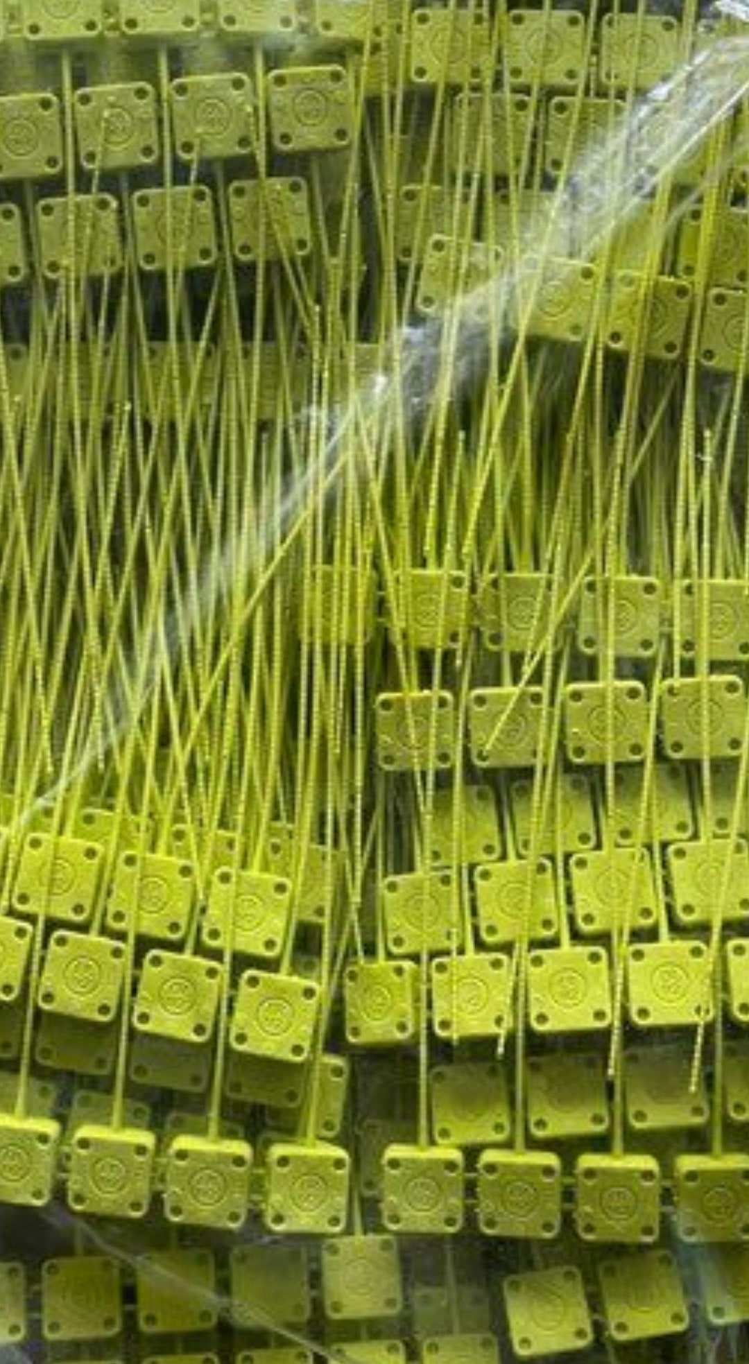 découvrez tout ce que vous devez savoir sur le plomb edf : ses caractéristiques, ses usages dans le secteur électrique, ainsi que les précautions à prendre pour garantir votre sécurité. explorez les solutions alternatives et les réglementations en vigueur pour une utilisation responsable et sécurisée.