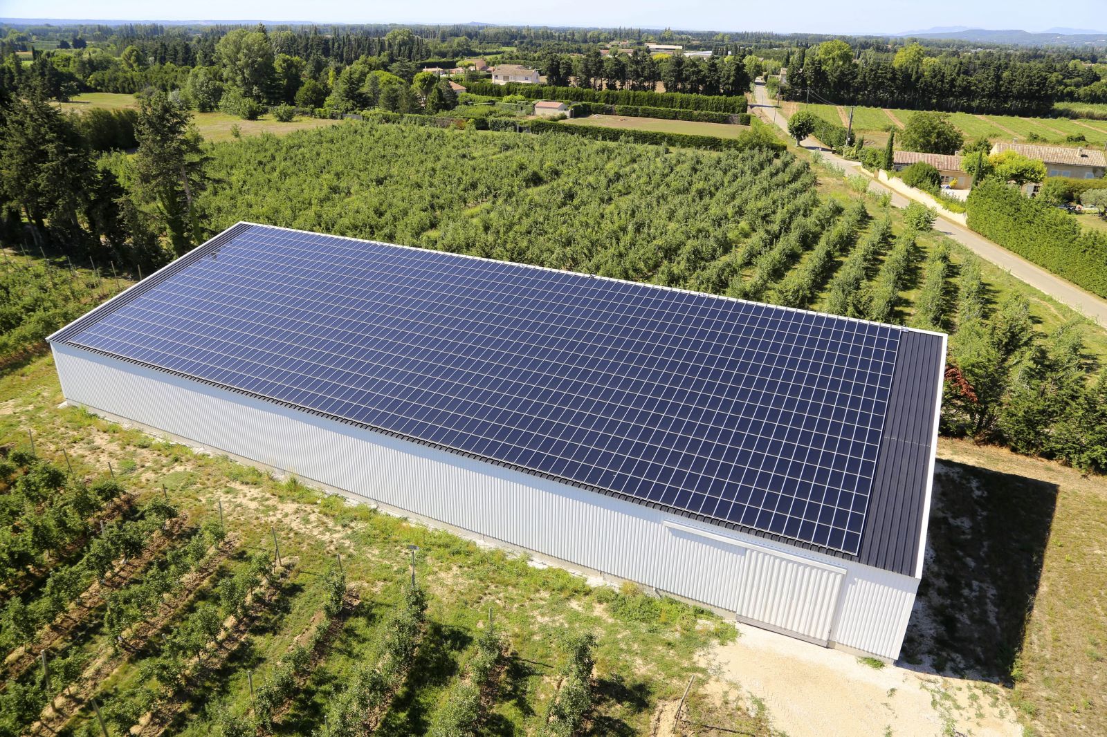 découvrez comment maximiser la rentabilité de vos investissements en photovoltaïque grâce à des conseils pratiques, des analyses de marché et des astuces pour optimiser votre production d'énergie solaire.