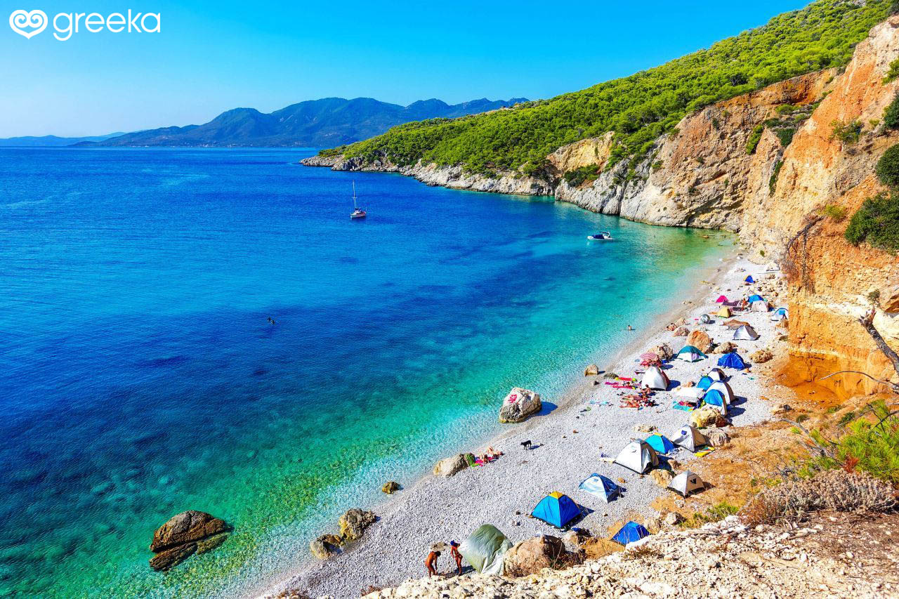 découvrez saronic, une destination enchanteresse alliant beauté naturelle et richesse culturelle. explorez ses paysages époustouflants, ses plages idylliques et son patrimoine historique fascinant.