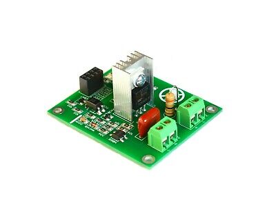 découvrez comment utiliser un triac avec arduino pour contrôler des charges électriques. apprenez à intégrer ce composant électronique dans vos projets afin de gérer des appareils à courant alternatif facilement et efficacement.