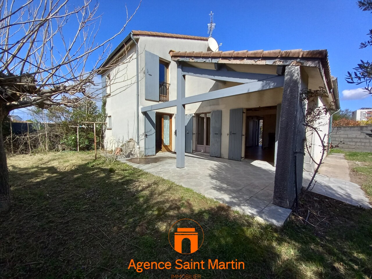 découvrez nos annonces de vente de maisons à montélimar. trouvez la maison de vos rêves dans cette charmante ville drômoise, entre histoire et modernité. profitez d'un cadre de vie agréable et d'un accès facile aux commodités.